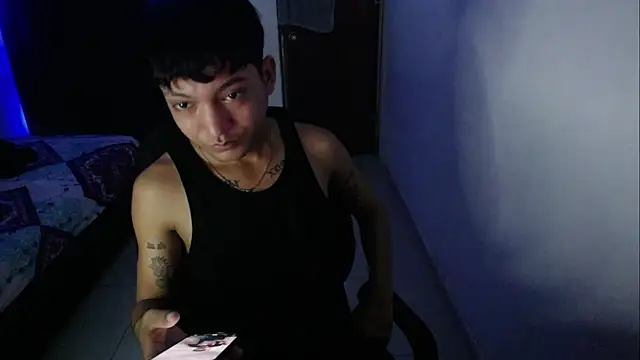 Snapshot of Sxntisaul__ chatting on 02/18/25, 04:05 Sxntisaul online show from 02/18/25, 04:05