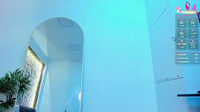 Snapshot of Isa__Blanc chatting on 03/16/25, 09:38 Isa Blanc online show from 03/16/25, 09:38