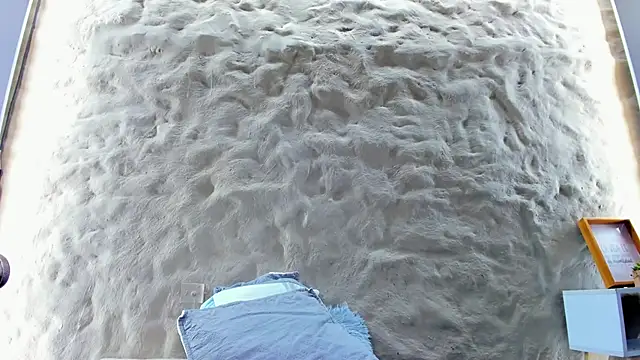 Snapshot of Isa__Blanc chatting on 03/22/25, 05:49 Isa Blanc online show from 03/22/25, 05:49