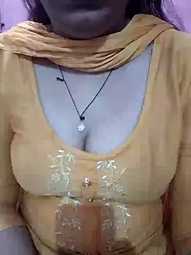 Cute nidhi online show from 12/08/24, 05:07