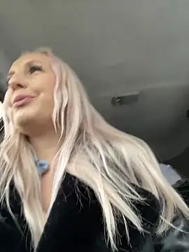 Snapshot of MerlinDave chatting on 12/29/24, 05:31 MerlinDave online show from 12/29/24, 05:31