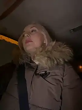 Snapshot of MerlinDave chatting on 01/08/25, 01:42 MerlinDave online show from 01/08/25, 01:42