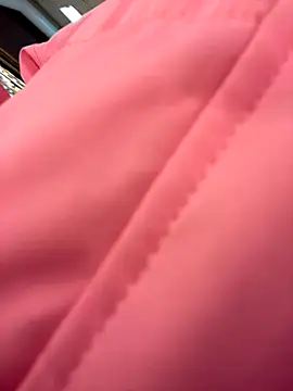 Snapshot of MerlinDave chatting on 11/27/25, 01:40 MerlinDave online show from 11/27/25, 01:40