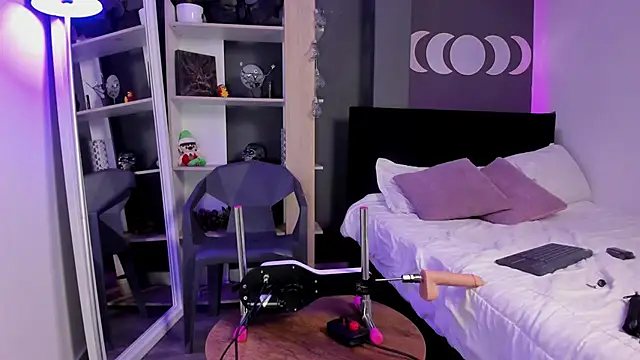 Snapshot of Raven_Witch_ chatting on 01/31/25, 09:16 Raven Witch online show from 01/31/25, 09:16