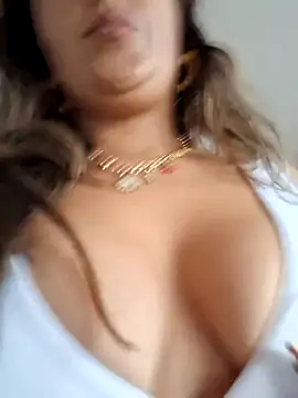 lauramcdowell1 online show from 11/21/25, 08:29