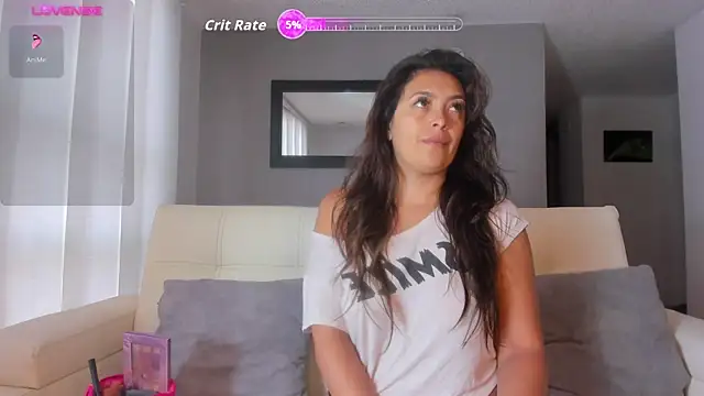 lauramcdowell1 online show from 07/25/26, 12:14