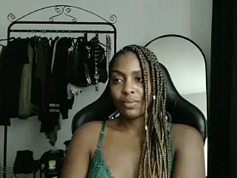 marisilva br online show from 03/06/25, 07:21