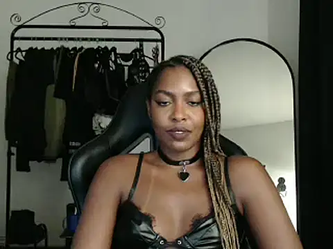 marisilva br online show from 03/10/25, 03:23