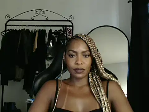 marisilva br online show from 03/18/25, 07:53