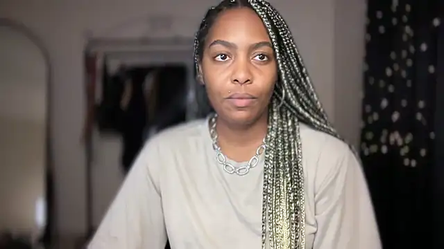 marisilva br online show from 11/01/25, 02:13