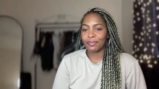 marisilva br online show from 11/01/25, 06:32