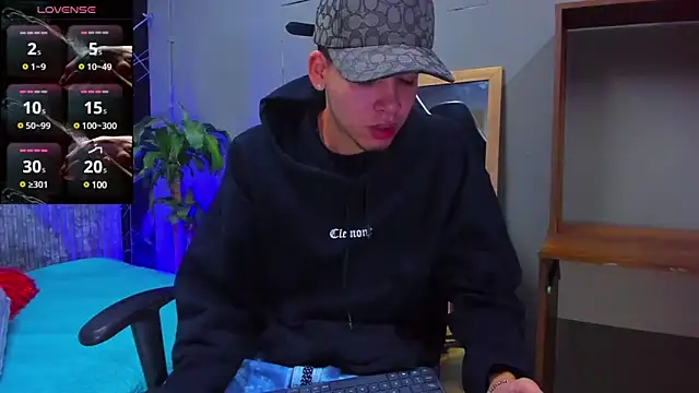 Mike 0233  online show from 03/09/25, 04:27