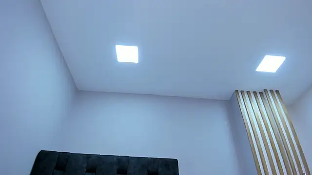 violeth hill online show from 11/26/25, 01:01