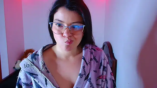 juli05star20 online show from 11/05/25, 04:29