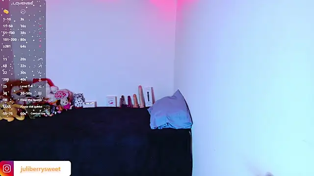 Snapshot of juli05star20 chatting on 12/19/25, 01:34 juli05star20 online show from 12/19/25, 01:34