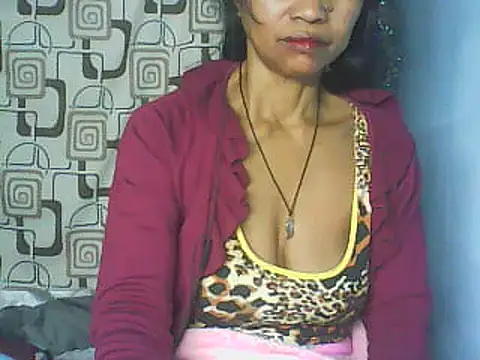 Snapshot of nene_belle chatting on 06/25/26, 06:56 nene belle online show from 06/25/26, 06:56