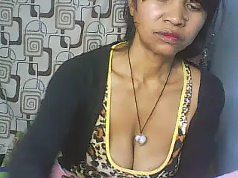 Snapshot of nene_belle chatting on 07/25/26, 06:00 nene belle online show from 07/25/26, 06:00