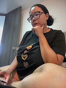 XMara online show from 01/15/26, 05:05