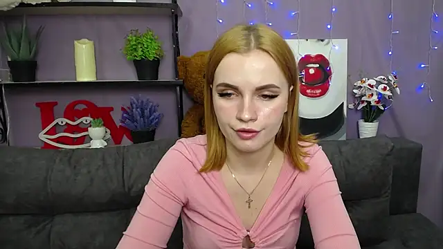 Snapshot of MargaritaKiss chatting on 03/21/25, 07:35 MargaritaKiss online show from 03/21/25, 07:35