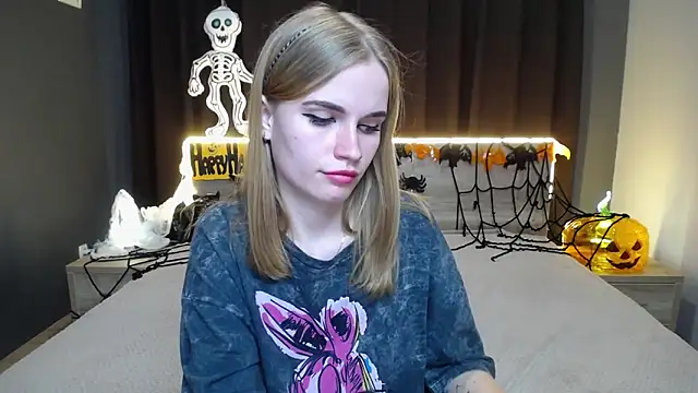 Snapshot of MargaritaKiss chatting on 10/16/25, 07:15 MargaritaKiss online show from 10/16/25, 07:15