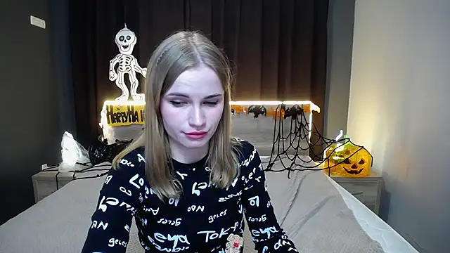 MargaritaKiss online show from 10/22/25, 06:51