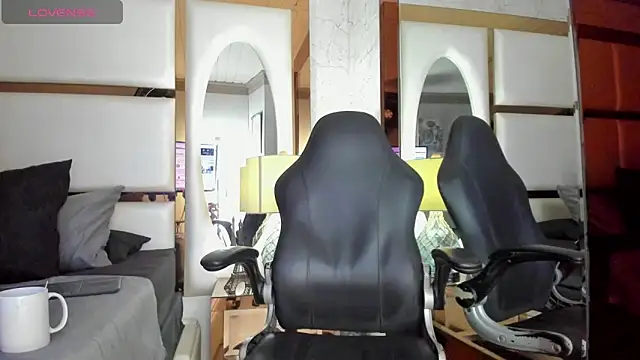 Snapshot of CloeRodriguez chatting on 03/10/25, 02:26 CloeRodriguez online show from 03/10/25, 02:26