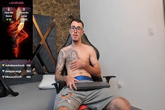 CodyWalkerR online show from 12/27/24, 11:21