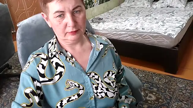 NicoleOlla online show from 02/13/25, 08:59