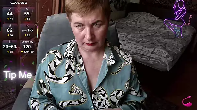 NicoleOlla online show from 03/06/25, 09:03