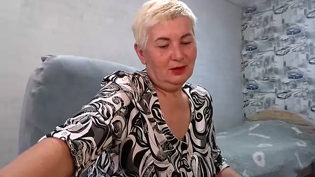 NicoleOlla online show from 09/29/25, 03:22