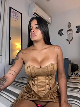 Snapshot of EmelyRogers chatting on 09/17/25, 06:42 EmelyRogers online show from 09/17/25, 06:42