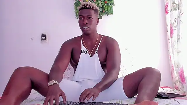 Snapshot of michaell_james7 chatting on 12/03/24, 07:11 michaell james7 online show from 12/03/24, 07:11