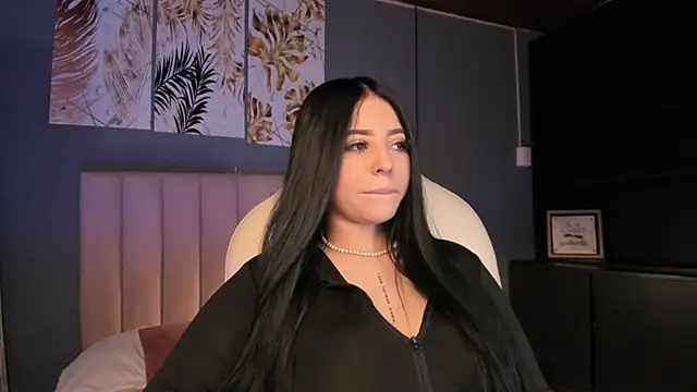 Snapshot of Maaiitee chatting on 01/05/25, 03:23 Maaiitee online show from 01/05/25, 03:23