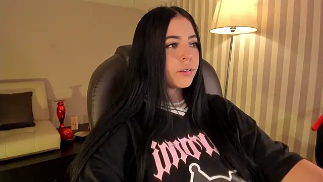 Maaiitee online show from 10/30/25, 05:02