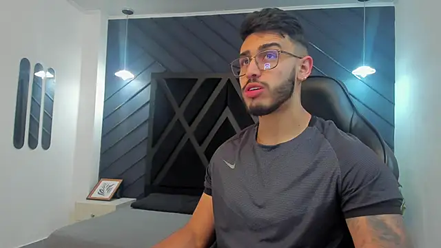 Liam Kleiin online show from 11/11/25, 11:32