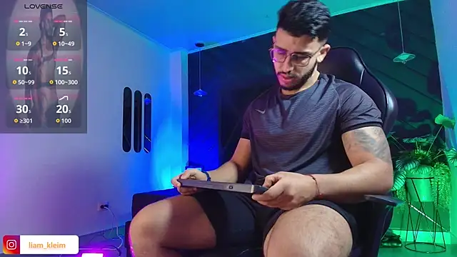 Liam Kleiin online show from 04/14/26, 11:27