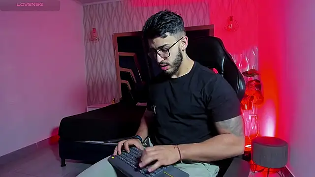 Liam Kleiin online show from 04/23/26, 11:42