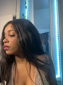 Snapshot of lovekaylaa chatting on 02/18/25, 10:16 lovekaylaa online show from 02/18/25, 10:16