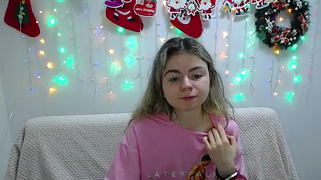 TinaRedly online show from 01/10/25, 03:39