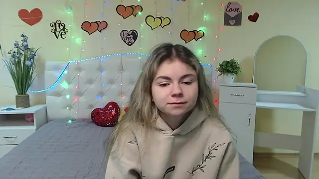 TinaRedly online show from 02/15/25, 07:06