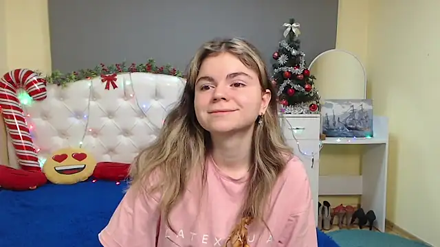 TinaRedly online show from 12/13/25, 07:53