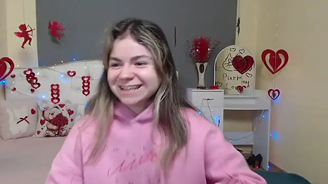 TinaRedly online show from 02/07/26, 06:33