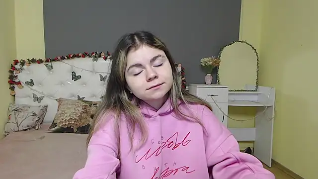 TinaRedly online show from 02/24/26, 07:06