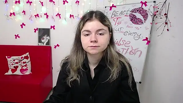 TinaRedly online show from 03/13/26, 06:14