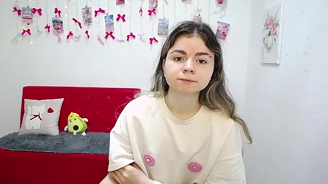 TinaRedly online show from 05/15/26, 05:36