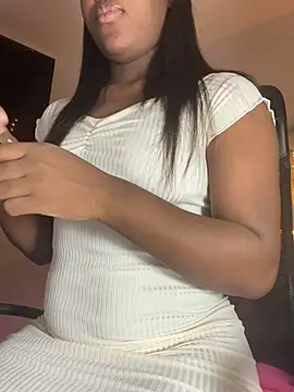 kellya  online show from 01/12/25, 10:22