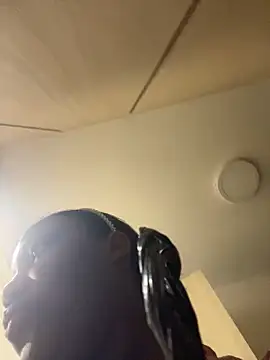 kellya  online show from 03/01/25, 01:32