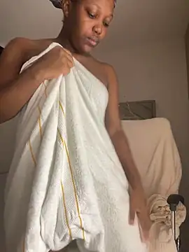 kellya  online show from 03/09/25, 11:46