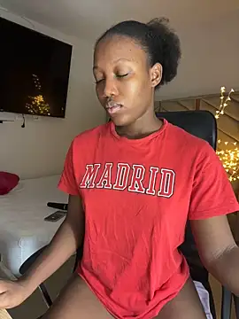 kellya  online show from 09/19/25, 12:06