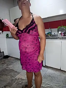 hotandfierylatinos2023 online show from 04/22/26, 10:17